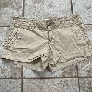 American eagle shorts size 6 tan and trendy